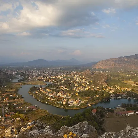 Onder Casa de Campo Dalyan