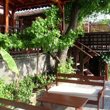 Onder Εξοχικό σπίτι *